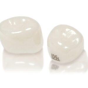 Pojedyncza korona cyrkonowa na pierwszy trzonowiec mleczny